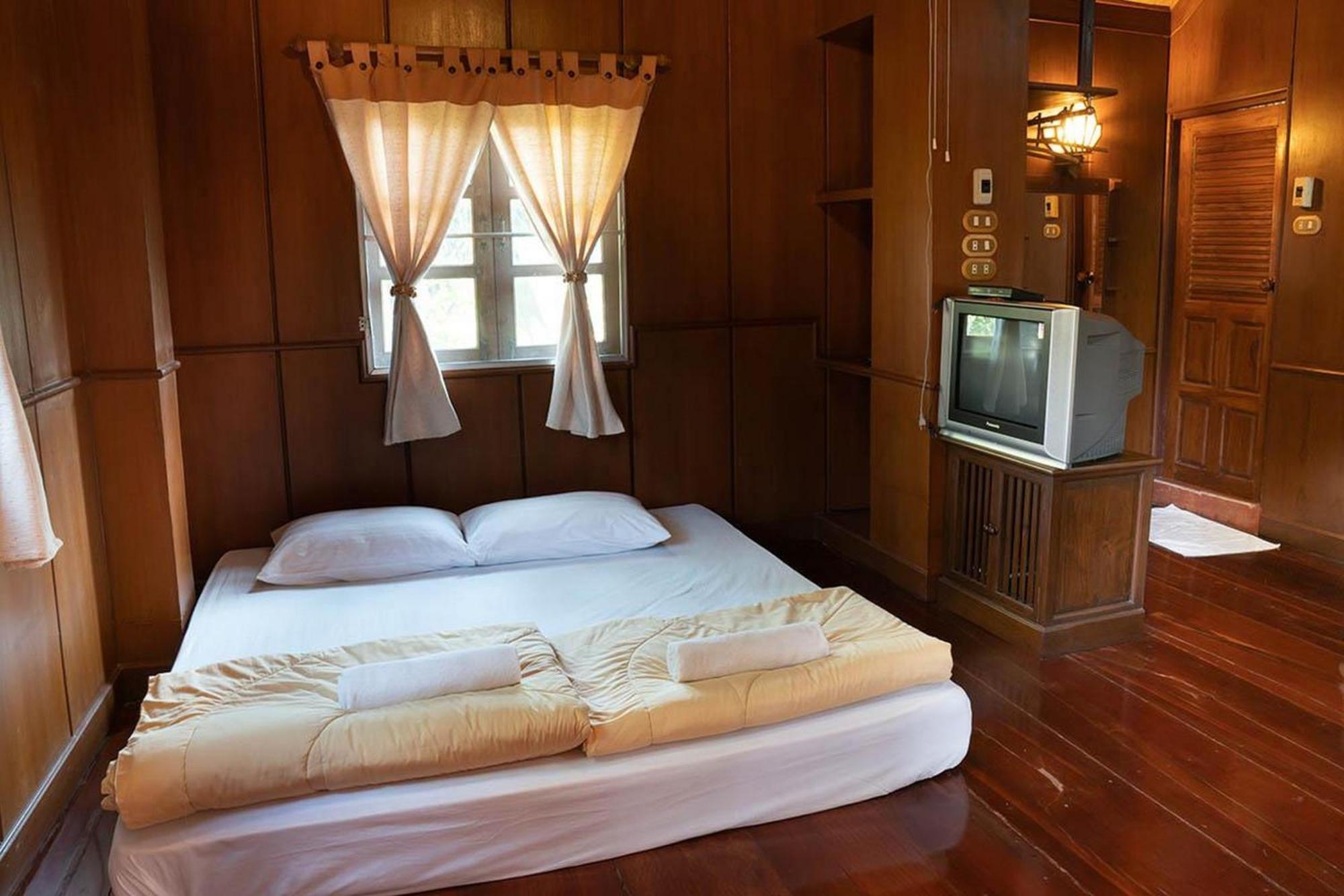 Отель Bhupimarn Garden House Чом Тхонг Экстерьер фото